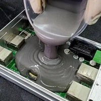 Composé de scellement thermique bicomposant