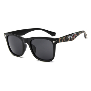 15929 Occhiali da Sole alla Moda per Ragazzi con Marchio PC, Rinfrescanti e con Stampa - Product Image 1