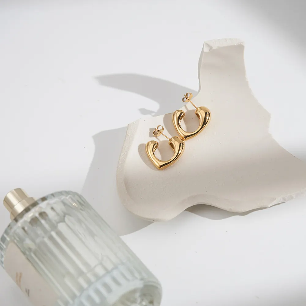 Новейшие 18K Позолоченные ювелирные изделия из нержавеющей стали уникальные серьги в форме сердца дизайн для женщин Подарки Серьги E241528