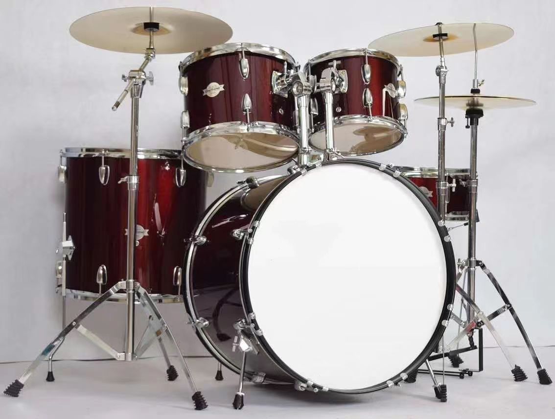 สีแดงเข้ม