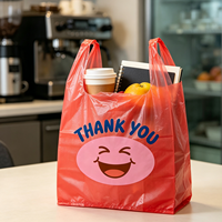 Sac de courses en plastique rouge imprimé smiley « Merci » pour vêtements, chaussettes et autres articles de garde-robe – Portable et jetable