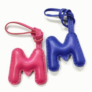 Diversos Dijes de Letras del Alfabeto, Llavero de Cuero Genuino, Etiquetas Decorativas para Cordones, Regalos de Alta Gama - Product Image 4