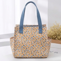 Sac fourre-tout imperméable à imprimé floral écossais, capacité moyenne, doublure TC, taille personnalisée pour les trajets quotidiens et le transport du déjeuner