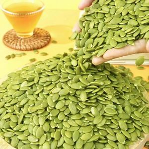 I semi di zucca sono ricchi di olio. Sono i semi della zucca che possono essere mangiati come snack. Le persone davvero <span class=keywords><strong>si</strong></span> divertono a provarli. - Product Image 3