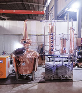 Équipement de distillation en cuivre pour l'alcool de 1000L et 2000L - Product Image 1