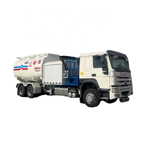 Camion citerne HOWO 371HP 8x4 |   Transport de Diesel et d'Essence de 20 m |   Boîte de vitesses manuelle |   Unité de carburant mobile pour Centra - Product Image 1
