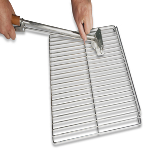 Grattoir innovant pour grille de barbecue avec support pour feuilles de papier d'aluminium, outil de nettoyage 2-en-1 pour l'entretien des fumoirs et des barbecues - Product Image 1