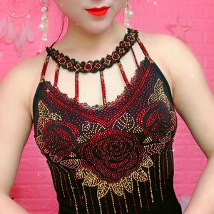 <span class=keywords><strong>Canottiera</strong></span> da <span class=keywords><strong>donna</strong></span> con strass a rosa <span class=keywords><strong>lunga</strong></span> con paillettes lucide in maglia sottile con bretelle da discoteca senza maniche <span class=keywords><strong>canottiera</strong></span> imbottita elegante da festa - Product Image 1