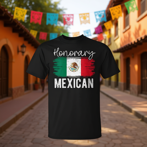 Camiseta Mexicana Honoraria con Diseño Retro de la Bandera, Unisex, Talla Adulto - Product Image 3