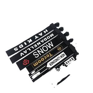 ساحبة سحاب سيليكون ثلاثية الأبعاد مخصصة مع رأس منزلق مع خيط مشمع للملابس الرياضية - Product Image 4