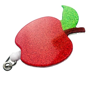 Tarjeta de identificación de Apple roja Linda personalizada, estilo de dibujos animados y anime acrílico, viene con llavero de plástico - Product Image 1