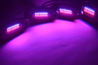 Kit de 8 projecteurs LED RGBW multicolores 12V pour éclairage intérieur et sous-châssis avec contrôleur Bluetooth et mode musique