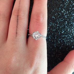 Anello a Sei Punte per Donne, Accessorio Semplice e alla Moda per Uso Quotidiano, Ideale per Outfit Casual e Regalo - Product Image 6
