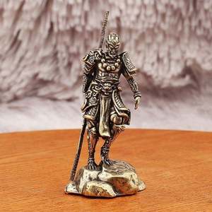 Nuevo Adorno de Oro del Gran Sábio Wukong de Black Myth, Modelo de Simulación para Oficina, Sala de Estar, Escritorio, Artesanía de Latón - Product Image 3