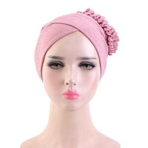 Chapeau <span class=keywords><strong>Hijab</strong></span> pour femmes de couleur unie <span class=keywords><strong>avec</strong></span> décoration florale Turban <span class=keywords><strong>Bonnet</strong></span> <span class=keywords><strong>Hijab</strong></span> musulman Polyester Headwraps - Product Image 3