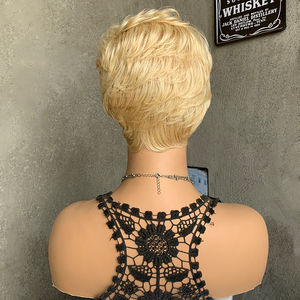 Perruque Synthétique <span class=keywords><strong>Courte</strong></span> Pixie Blonde de Haute Qualité LIWANGLONG HAIR pour <span class=keywords><strong>Femme</strong></span>, Lisse et Ondulée, avec Frange, Effet Volumineux et Superposé, Résistante à la Chaleur - Product Image 5