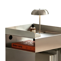 Nordischer Industrie-Edelstahl-Würfel-Beistellschrank, modernes Schlafzimmermöbel, beweglicher Nachttisch, Sofa-Beistelltisch, langlebig