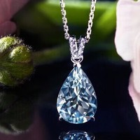 Collier pendentif en moissanite bleu marine en forme de goutte à 4 griffes avec chaîne en argent sterling, directement de l'usine |   Vente en gros à faible MOQ