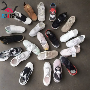 Vente en gros de ballots de chaussures de marque d'occasion de haute qualité en vrac, styles variés pour femmes et hommes, stock de vêtements - Product Image 2