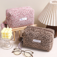 Trousse de Maquillage de Voyage Souple en Polyester à Fermeture Éclair, Motif Léopard, en Fausse Fourrure de Lapin, pour Femmes, Collection 2026