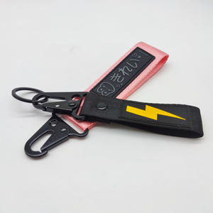 <span class=keywords><strong>Prix</strong></span> d'usine porte-clés personnalisé <span class=keywords><strong>voiture</strong></span> brodée <span class=keywords><strong>marvel</strong></span> porte-clés brodé Jet Tag tissé porte-clés avec votre propre logo - Product Image 1