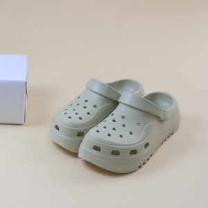 Sabots à plateforme pour femmes, kaki, blanc, noir, épaisseur moyenne, talon de 3 cm, confortables, bout fermé, chaussures de plage d'été, à porter en toutes saisons - Product Image 1