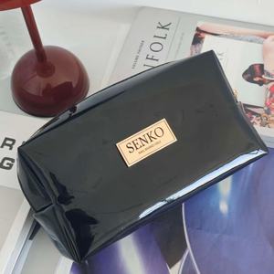 Sac de maquillage effet miroir argenté en cuir Pu noir sac de voyage portable plaque métallique 8 pouces - Product Image 2