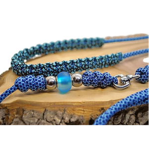 Correa con cuentas rojas para perro, arnés y correas hechas a mano con diamantes brillantes - Product Image 5