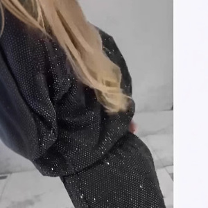 เสื้อผ้าผู้หญิง - เสื้อคอกลมแขนยาวลายดาวพร้อมเชือกผูกเอว กางเกงขากว้างลำลอง ชุดแฟชั่น 2 ชิ้น - Product Image 2