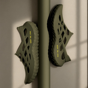 Zuecos de Jardín Ligeros para Hombre, Cobertura Completa del Pie, Superficie Fácil de Limpiar, Suela Antideslizante, Uso Doméstico, Tallas 39-47 EU, Secado Rápido - Product Image 4