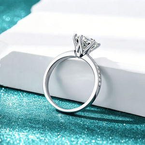 Anillo de Plata de Ley S925 con Seis Garras y Moissanita Redonda de 2CT, Anillo de Compromiso Sencillo y Moderno para Pareja, Venta al por Mayor de Fábrica - Product Image 6