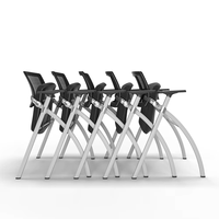Chaise de formation pliable en maille avec tablette d'écriture pour étudiants, idéale pour les salles de classe et les bureaux