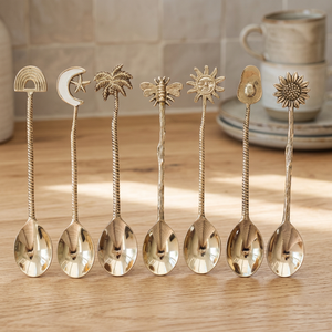 Ensemble de couverts en laiton poli sans BPA, écologiques, réutilisables, durables, style classique unique, cuillères design pour hôtels - Product Image 1
