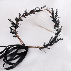 Serre-tête de mariée fait main style baroque rétro noir avec guirlande de cristaux, feuilles artificielles et rubans – Couronne de mariage - Product Image 5