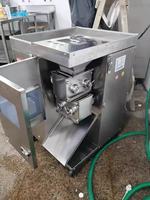 Vleesverwerking Eénmalig gevormde semi-automatische motorvleessnijmachine Groente- en fruitsnijmachine Commercieel type