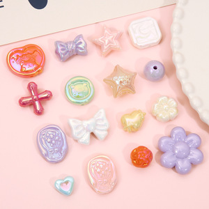 Coloré <span class=keywords><strong>fait</strong></span> à la main bricolage <span class=keywords><strong>maison</strong></span> coque de téléphone chaîne Huhoo lait acrylique perles plates arc coeur conception plastique Lucite bijoux - Product Image 3