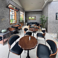 Mobilier de restauration moderne : Ensembles table et chaises de restaurant, chaises et tables sur mesure à structure métallique pour espace lounge et salons de thé
