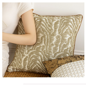 Housse <span class=keywords><strong>de</strong></span> coussin Jacquard 3D Golden Mountain Broderie carrée à motifs géométriques avec passepoil pour canapé ou <span class=keywords><strong>lit</strong></span> - Product Image 2