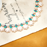 Ensemble de bijoux en laiton pour femmes de Dubaï, style coquillage blanc, pour tenue de soirée, comprenant collier court imposant, boucles d'oreilles, bagues et bracelets, vente en gros