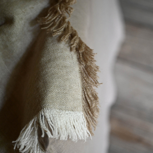 The Anti-static Yarn Dye <strong>Neutral</strong> Oatmeal Linen <strong>Throw</strong> with Fringes - Product Image 3