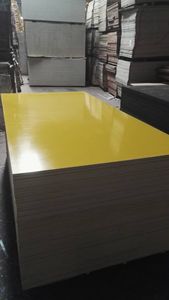 Contrachapado de Álamo Revestido de <span class=keywords><strong>Melamina</strong></span> Grado E1 1220x2440mm para Fábrica de Muebles Modernos - Product Image 4