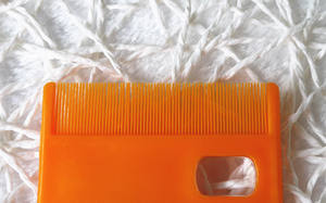 卸売ステンレス鋼針カスタムロゴ学校児童用プラスチックシラミ卵シラミノミダニ櫛拡大鏡付き - Product Image 5