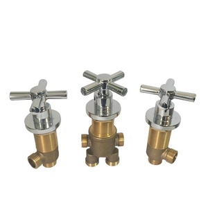 Rubinetto per <span class=keywords><strong>Vasca</strong></span> e <span class=keywords><strong>Doccia</strong></span> in Rame Lucidato Cromato con Valvola in Ceramica, Maniglia <span class=keywords><strong>a</strong></span> Croce per Acqua Calda/Fredda - Product Image 1