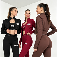 Ensemble de yoga trois pièces de qualité supérieure : soutien-gorge de sport push-up, débardeur et pantalon taille haute sculptant et amincissant, en stock