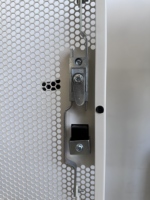 Armoire serveur en gros, armoire réseau à revêtement électrostatique en poudre, rack externe en maille pour équipement de centre de données