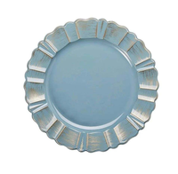 Assiettes de présentation blanches cannelées et festonnées en plastique, motif floral radial, 13 pouces, style vintage, pour réceptions de mariage et banquets