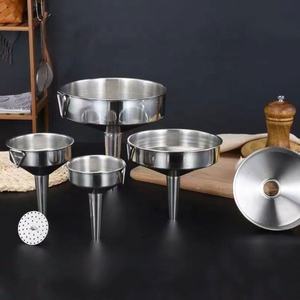 กรวยสแตนเลส 201 อเนกประสงค์ ขายส่งจากโรงงาน พร้อมตัวกรองแบบถอดได้ ดีไซน์ห่วงแขวน สำหรับใช้กับของเหลว เช่น เบียร์ และอื่นๆ - Product Image 2