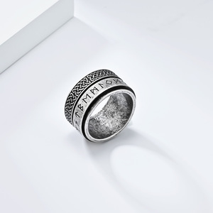 Anillo giratorio de acero titanio con diseño nórdico vikingo retro y nudo celta para hombre, anillo de dedo índice grande, único y de nicho. - Product Image 4