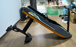 Tabla de Surf Eléctrica Profesional de Fibra de Carbono de 8000W con Ala Delantera de 2.1m y 120min de Autonomía - Product Image 3