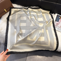 Foulard carré professionnel vintage printemps-été pour femme, motif cachemire imprimé, en polyester, style soie